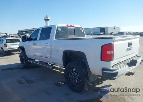 2016 GMC Sierra 2500Hd Denali z USA, uszkodzony, nr VIN 1GT12UE80GF126838